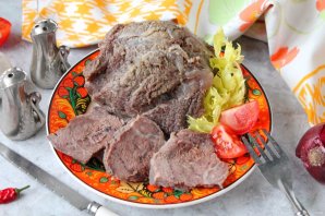 Говяжьи щечки в мультиварке Говяжьи щечки в мультиварке