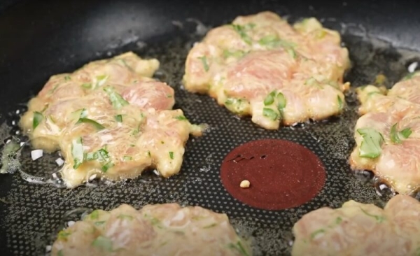 Научили в известном ресторане. Самое вкусное блюдо из куриного филе: удивила всех моих гостей Научили в известном ресторане. Самое вкусное блюдо из куриного филе: удивила всех моих гостей