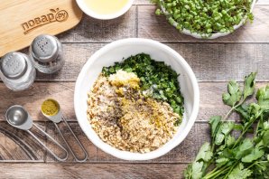 Баклажаны с чесноком и орехами