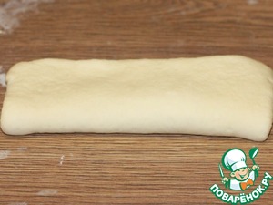 Слоеные пирожки с луком и картошкой