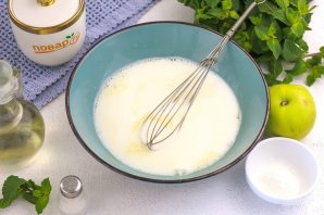 Яблочно-творожные оладьи Яблочно-творожные оладьи