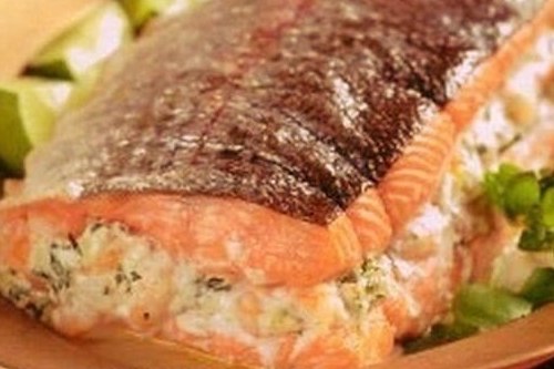 Фаршированный лосось с начинкой из креветок Фаршированный лосось с начинкой из креветок