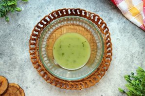 Страчателла с клубникой и томатами Страчателла с клубникой и томатами