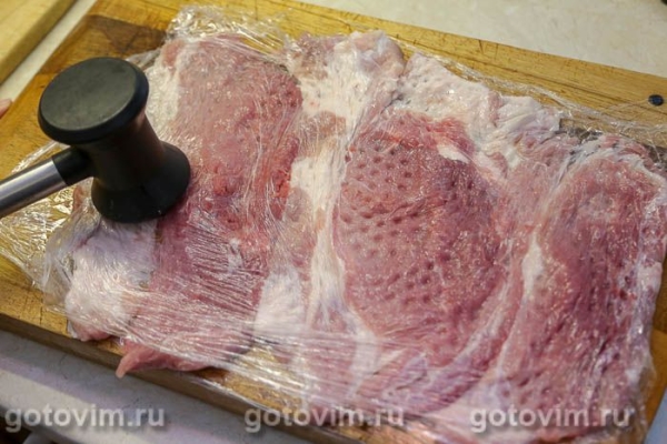 Рулет из свинины с острым перцем, беконом и сыром Рулет из свинины с острым перцем, беконом и сыром