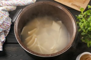 Вареницы с творогом в мультиварке Вареницы с творогом в мультиварке