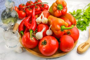 Аджика из помидоров и перца Аджика из помидоров и перца