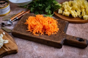 Суп с рыбными консервами