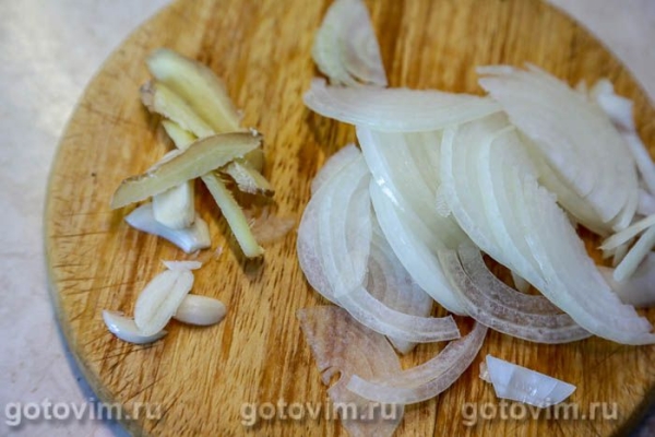 Теплый салат из куриной печени с пряной морковью Теплый салат из куриной печени с пряной морковью