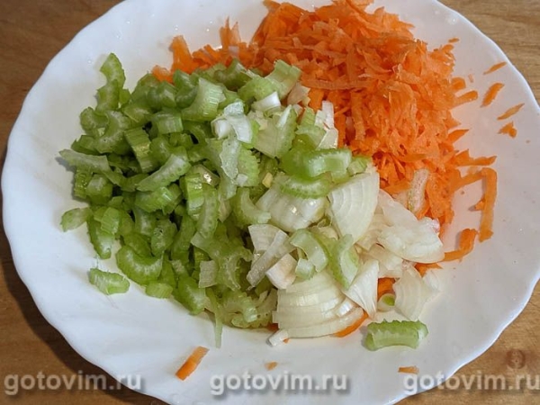 Сырный суп с овощами, креветками и мидиями Сырный суп с овощами, креветками и мидиями