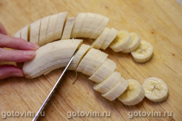 Пирог с бананами и посыпкой из сахара с корицей Пирог с бананами и посыпкой из сахара с корицей