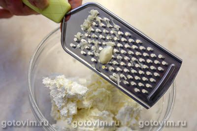 Паштет с творожным сыром, редисом и зеленью Паштет с творожным сыром, редисом и зеленью