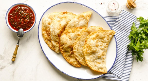 Чебуреки почти по ГОСТу, пошаговый рецепт с фото Чебуреки почти по ГОСТу, пошаговый рецепт с фото