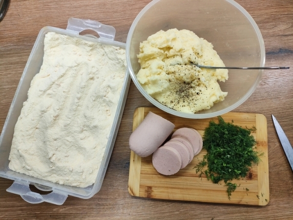 Картофельные зразы с колбасой