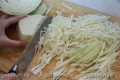 Квашеная капуста с черным хлебом Квашеная капуста с черным хлебом