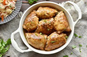 Куриные бедра в соусе