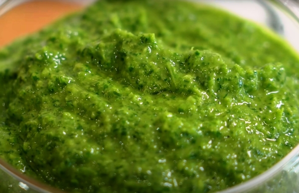 Вкусная и полезная зелёная паста. Идеальный способ заготовки зелени без заморозки Вкусная и полезная зелёная паста. Идеальный способ заготовки зелени без заморозки