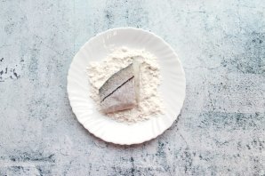 Пикша с луком Пикша с луком