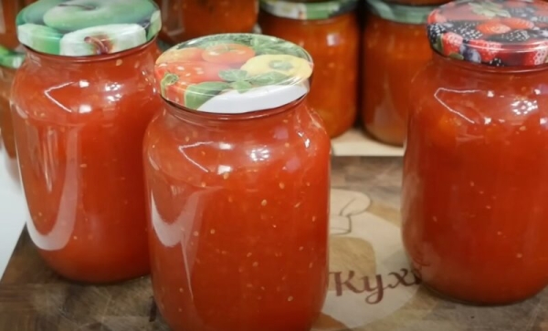 Помидоры, которые тают во рту: уникальный рецепт без воды, уксуса и сахара. Быстрая и вкусная консервация на зиму! Помидоры, которые тают во рту: уникальный рецепт без воды, уксуса и сахара. Быстрая и вкусная консервация на зиму!