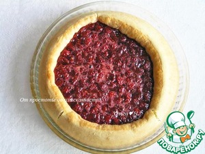 Открытый пирог с вишней Открытый пирог с вишней