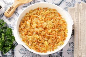 Шарлотка с капустой Шарлотка с капустой