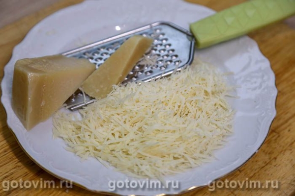 Паста карбонара с беконом и чесноком в мультиварке Паста карбонара с беконом и чесноком в мультиварке