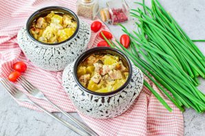 Жаркое с грибами в горшочках Жаркое с грибами в горшочках