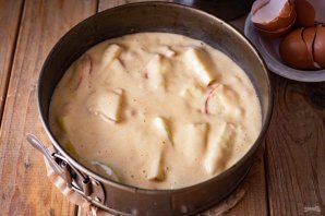 Мамина шарлотка с яблоками Мамина шарлотка с яблоками