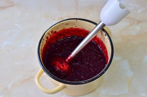 Конфитюр из черной смородины Конфитюр из черной смородины