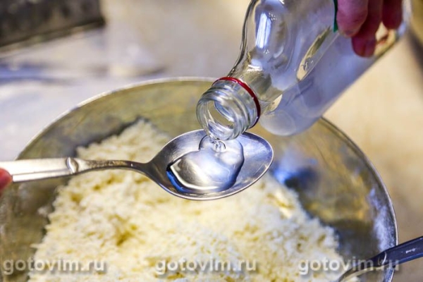 Киш с лисичками и сыром с голубой плесенью Киш с лисичками и сыром с голубой плесенью