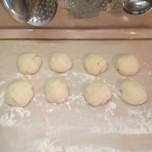 Пирог с яблоками и изюмом Пирог с яблоками и изюмом