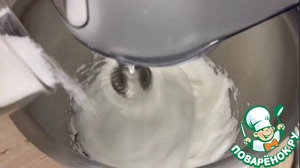 Апельсиновый рулет с апельсиновым кремом