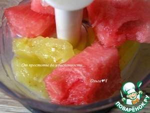 Арбузно-ананасовый коктейль