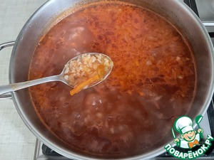 Ароматный суп с консервированным тунцом