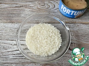 Ароматный суп с консервированным тунцом