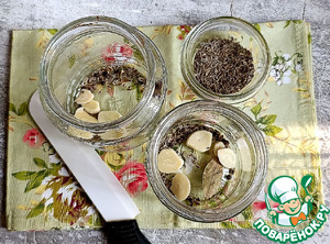 Ассорти из маринованных овощей