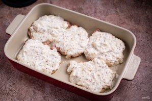 Свинина в сметане в духовке