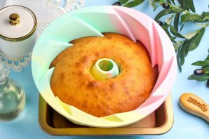 Медовый пирог на скорую руку Медовый пирог на скорую руку