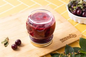 Консервированные вишни Консервированные вишни