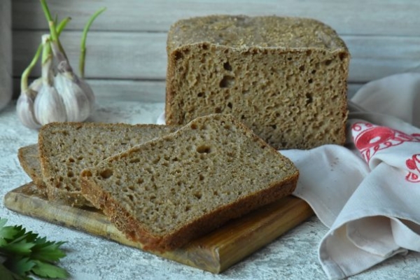 Хлеб ржаной на закваске в хлебопечке Хлеб ржаной на закваске в хлебопечке