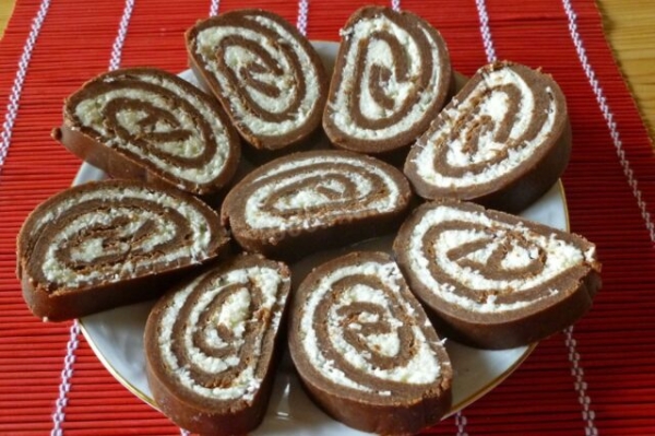 Баунти из печенья с кокосовой стружкой без выпечки Баунти из печенья с кокосовой стружкой без выпечки