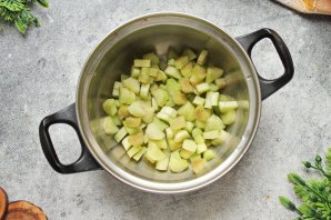 Пирог с клубникой и ревенем