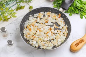 Жареные опята с луком