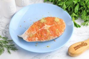 Огненный лосось с киноа и томатами Огненный лосось с киноа и томатами