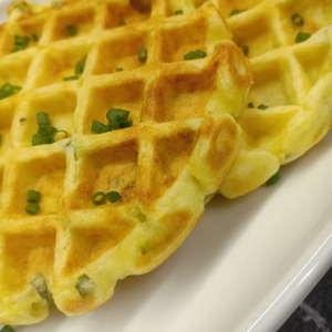 Вафли картофельные с зеленью Вафли картофельные с зеленью