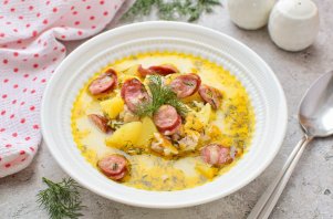 Сырный суп с копченостями Сырный суп с копченостями