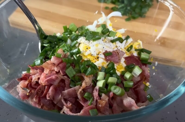 Намазка на хлеб за 5 минут. Простой, но очень вкусный рецепт: готовлю на завтрак каждый день Намазка на хлеб за 5 минут. Простой, но очень вкусный рецепт: готовлю на завтрак каждый день