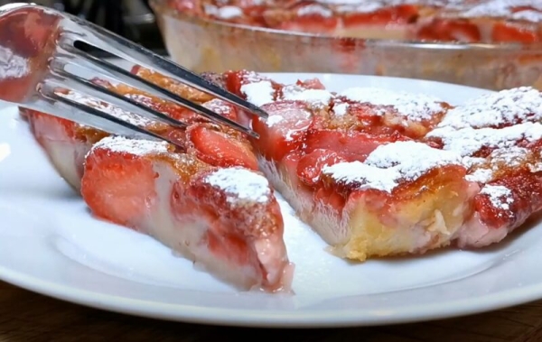 Французский пирог «Клафути». Всегда пеку его в сезон клубники: самый простой рецепт, который я знаю Французский пирог «Клафути». Всегда пеку его в сезон клубники: самый простой рецепт, который я знаю