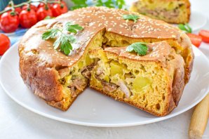 Пирог с курицей и картошкой на кефире Пирог с курицей и картошкой на кефире