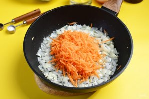 Постные печеные пирожки Постные печеные пирожки