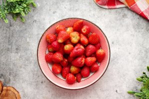 Клубника протертая с сахаром Клубника протертая с сахаром